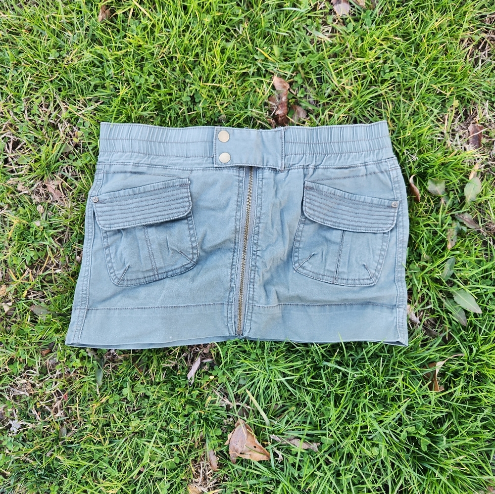 Cargo mini skirt